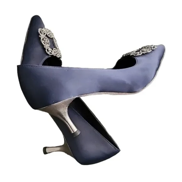 LA SCADA Navy Satin Pumps 37 7 Heels Jeweled Brooch Pointy Toe Euro Luxe - Picture 11 of 16